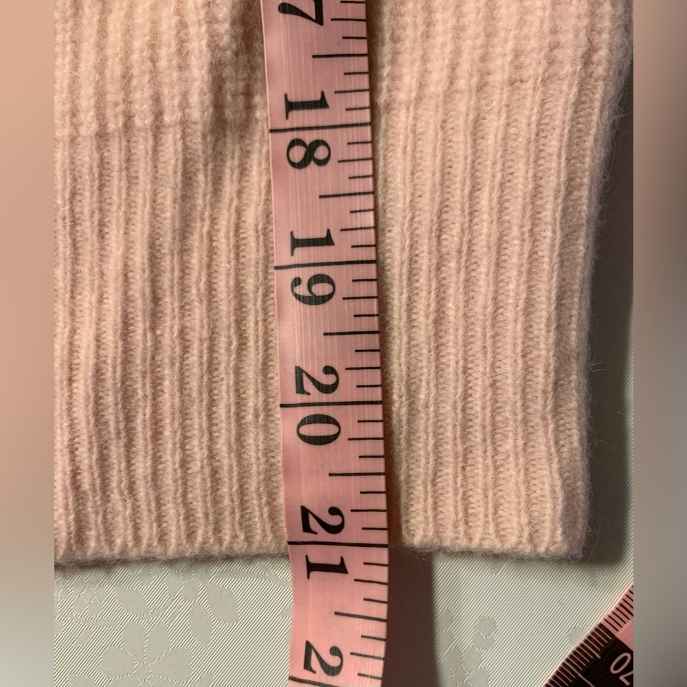 EUC Sweater Vest: Angora/Lambswool, Vintage 1980s, Dusty-Rose Pink - Picture 10 of 11